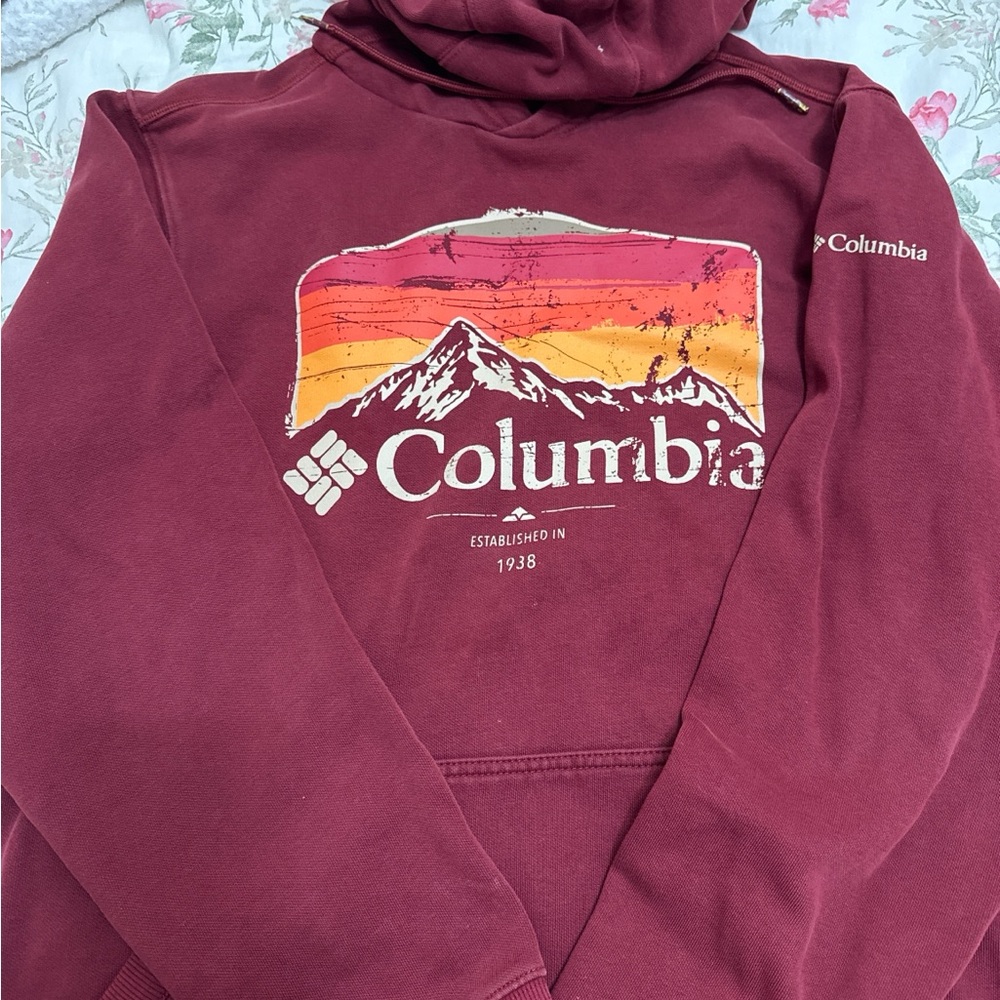Columbia Men's Maroon Graphic Hoodie